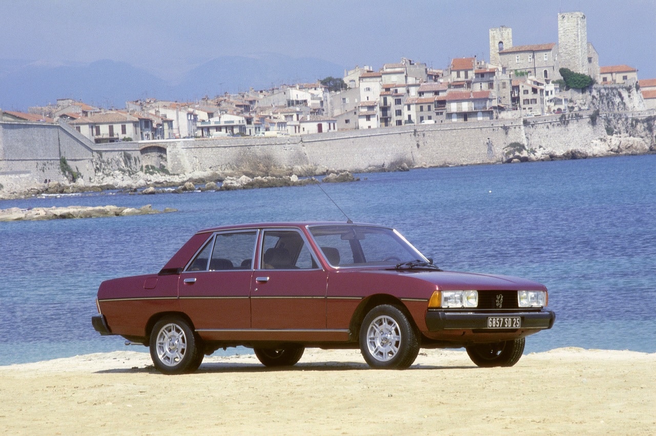 Nel 2025 doppio compleanno per la Peugeot 604
