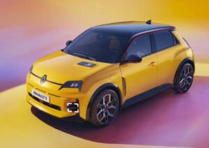 Auto dell’Anno 2025: trionfano Renault 5 e Alpine A290