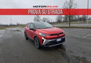 Renault Captur E-TECH 2025: la PROVA SU STRADA del SUV confortevole e dinamico per la città