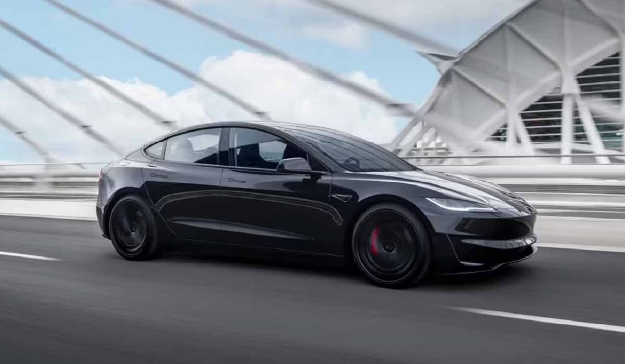 Tesla è uno dei marchi di auto più sicuri al mondo secondo uno studio inglese