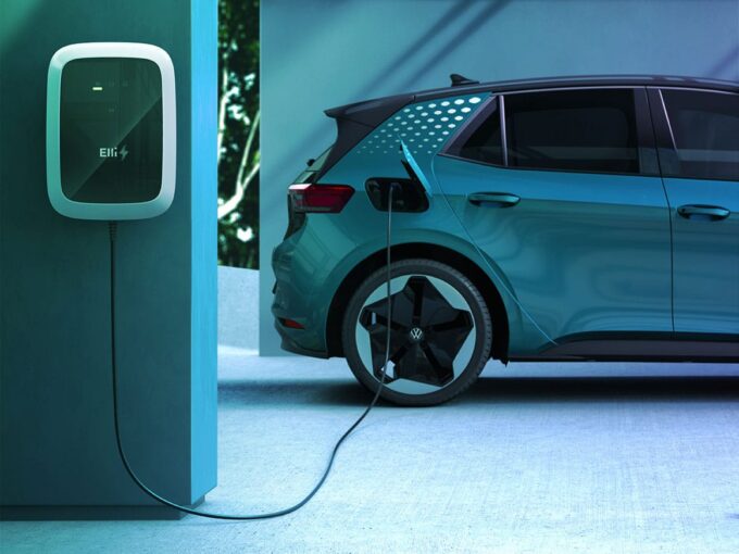 Il Gruppo Volkswagen accorpa i servizi di ricarica e rifornimento: nasce Elli Mobility