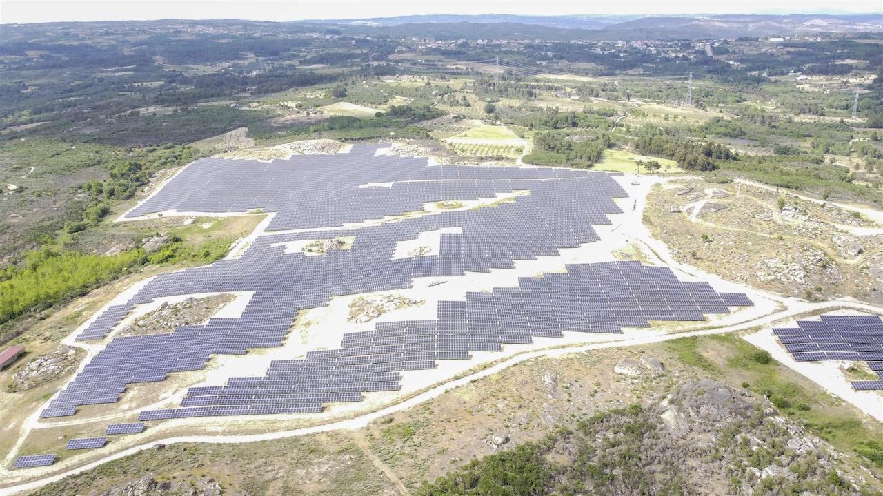 Volkswagen: 26 parchi solari ed eolici per supportare l’energia verde
