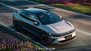 Zeekr 007 GT: le prime immagini della nuova shooting brake elettrica [FOTO]