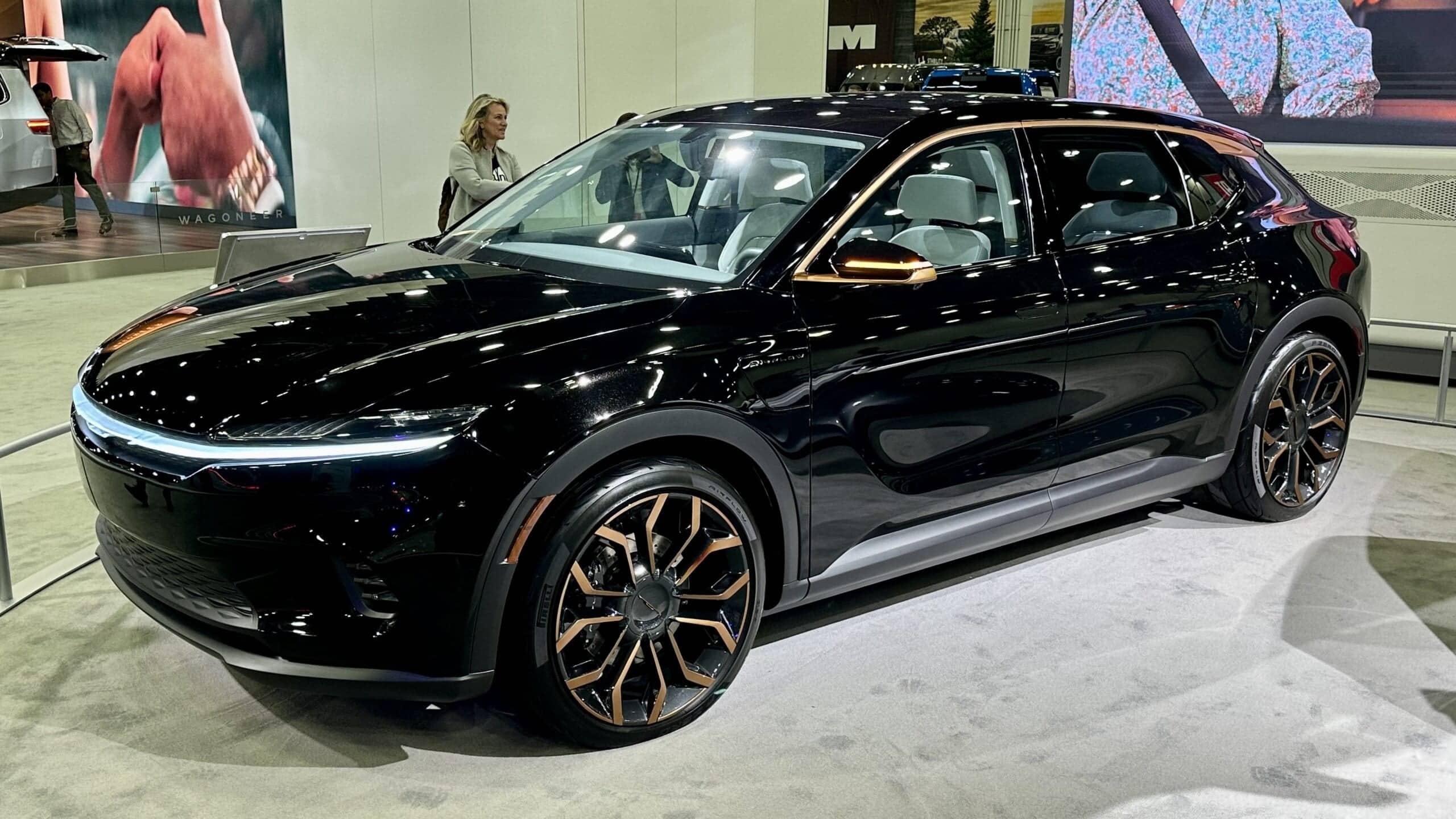 Futuro incerto per Chrysler C6X: come Stellantis affronta la transizione elettrica