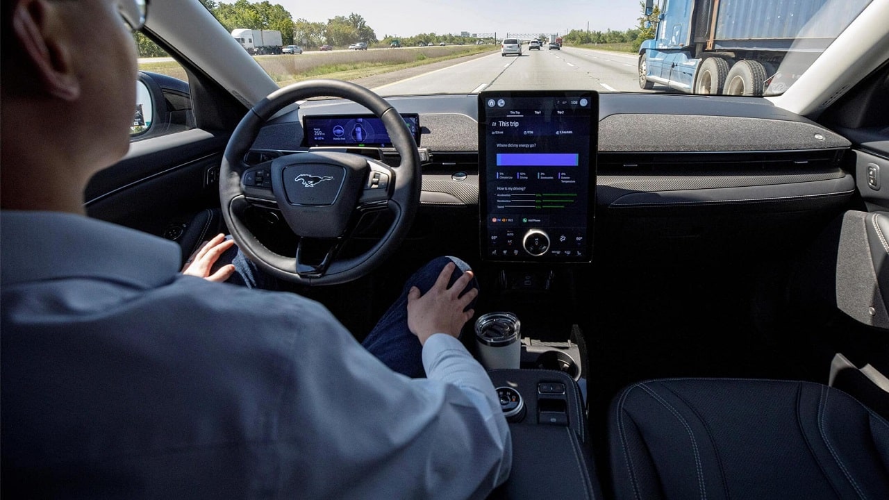 Guida autonoma: anche in Europa la guida a mani libere è già realtà