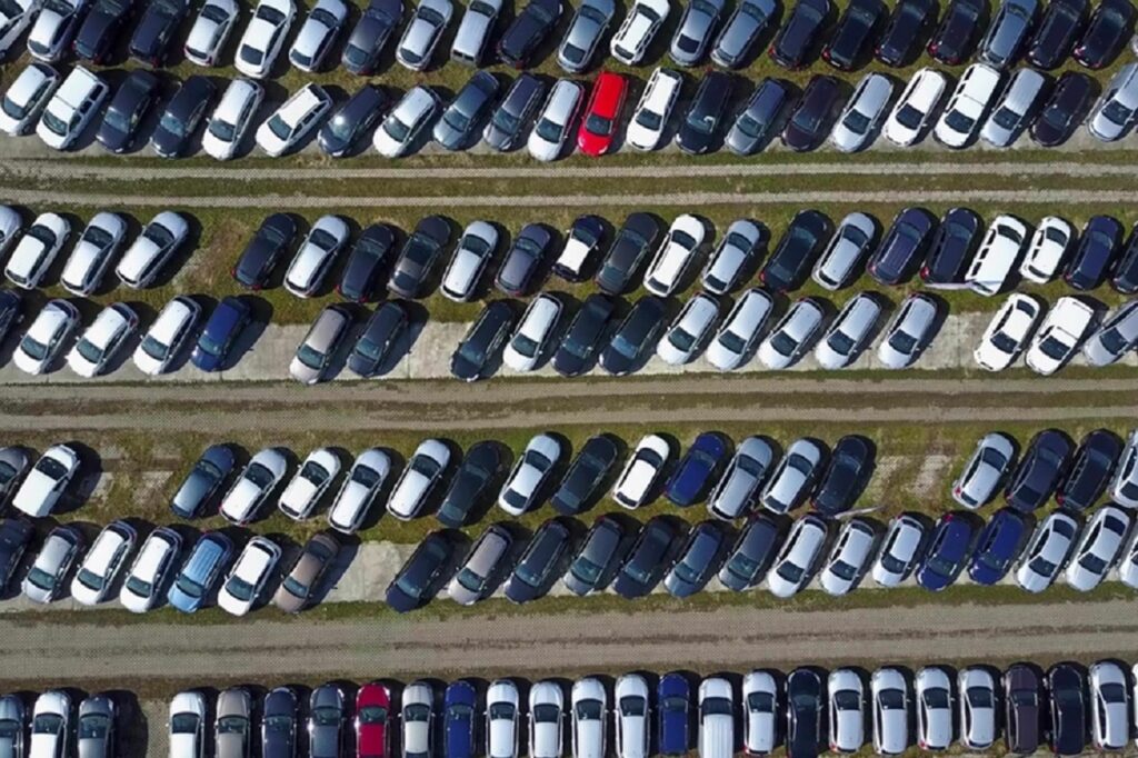 ANIASA contro la stretta sull’auto aziendale: “Scelta immotivata che penalizza la mobilità delle aziende italiane”