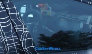 BMW M3 elettrica 2027: primo sguardo agli interni [VIDEO SPIA]