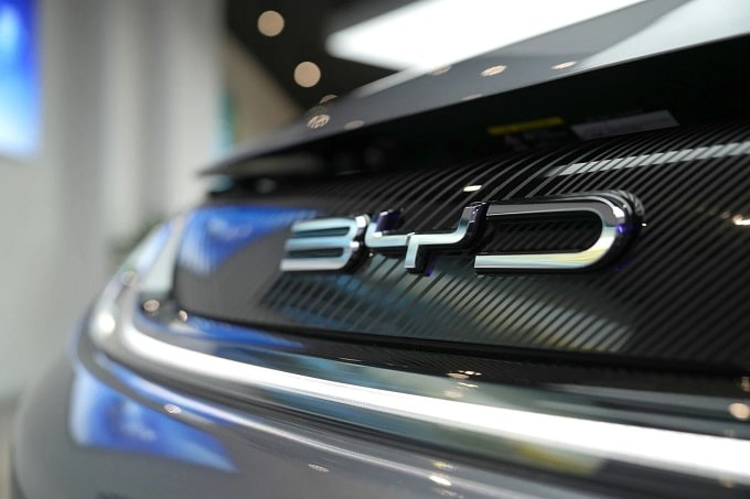 BYD integrerà l’AI di DeepSeek per portare la guida autonoma sui propri veicoli