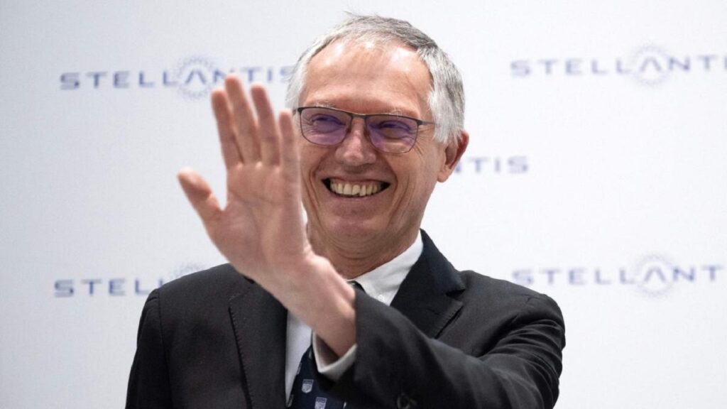 Stellantis: buonuscita da 12 milioni di euro per Carlos Tavares