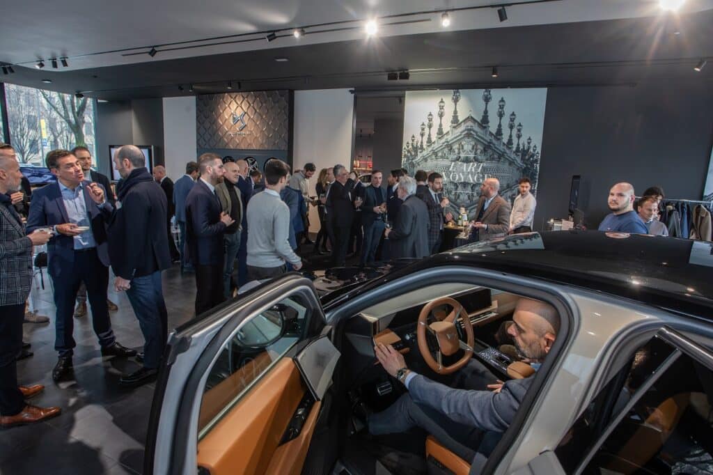 DS N°8 è stata ufficialmente presentata in Italia