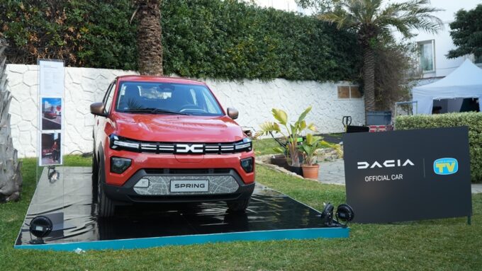Nuova Dacia Spring al Festival di Sanremo 2025 con TV Sorrisi e Canzoni [FOTO]