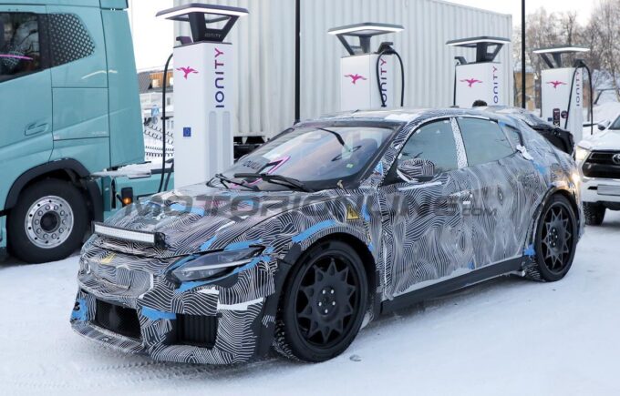 Ferrari elettrica - Foto spia 18-02-2025