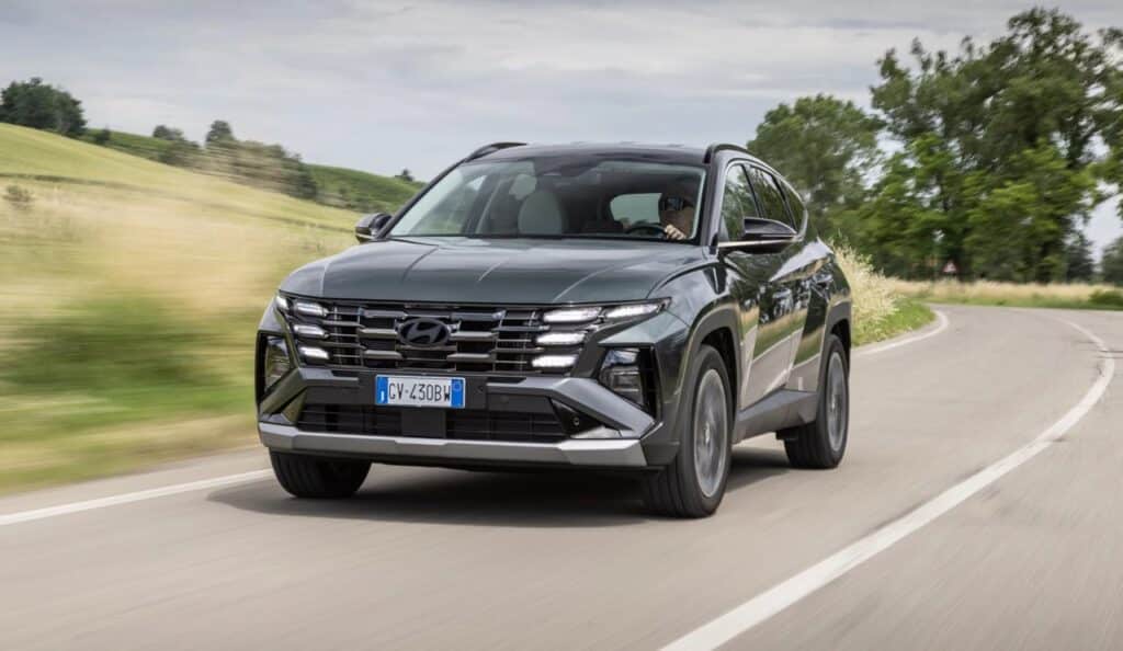 Hyundai: ampia gamma di modelli che offrono elevata connettività e sicurezza anche per i neopatentati