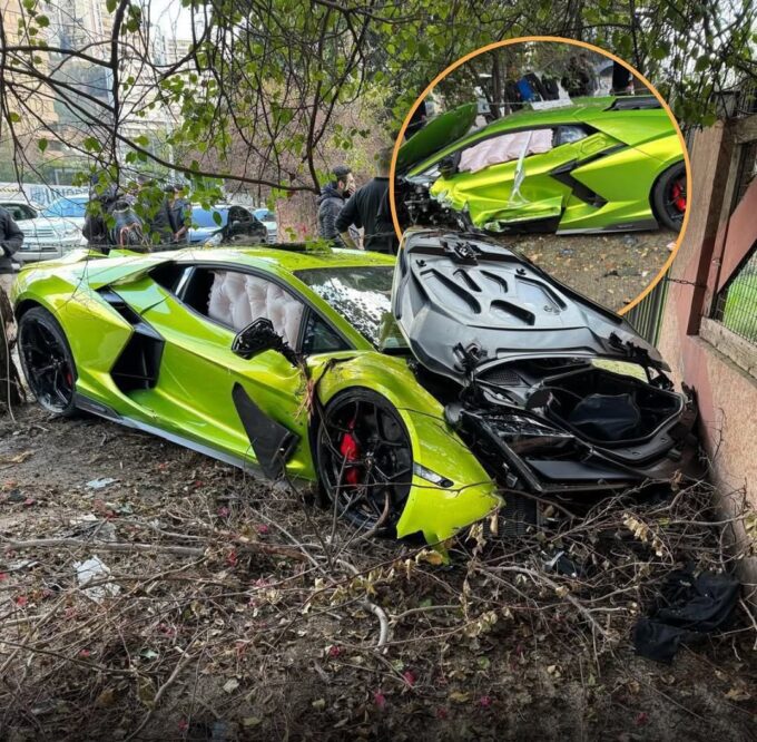 Lamborghini Revuelto distrutta in un incidente prima della consegna al proprietario