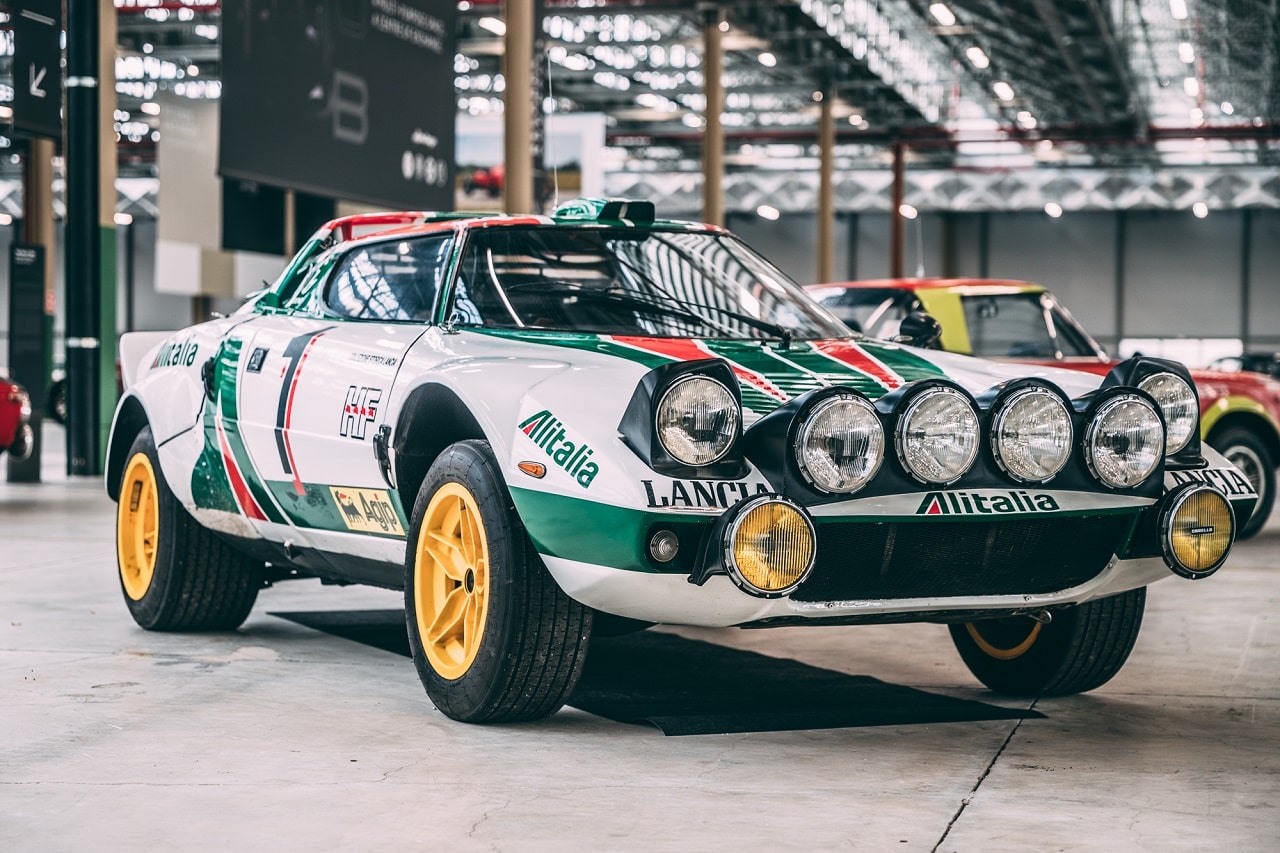 Lancia Stratos e Delta sotti i riflettori della mostra “Rally Legends – From Dust to Glory”