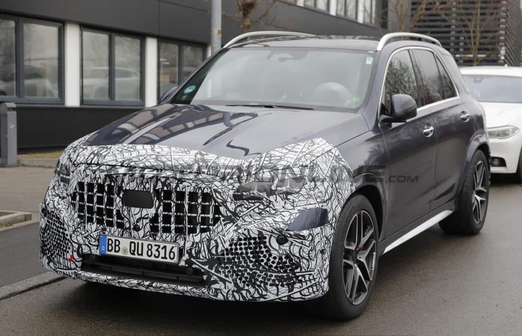 Mercedes-AMG GLE e GLS 2026: le FOTO SPIA del restyling
