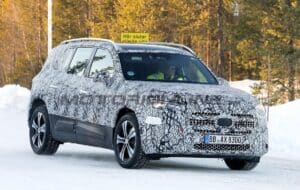 Mercedes GLB 2026: test in corso per la versione elettrica del SUV [FOTO SPIA]