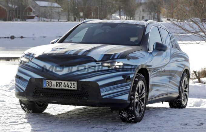 Mercedes GLC 2026 - Foto spia 28-02-2025