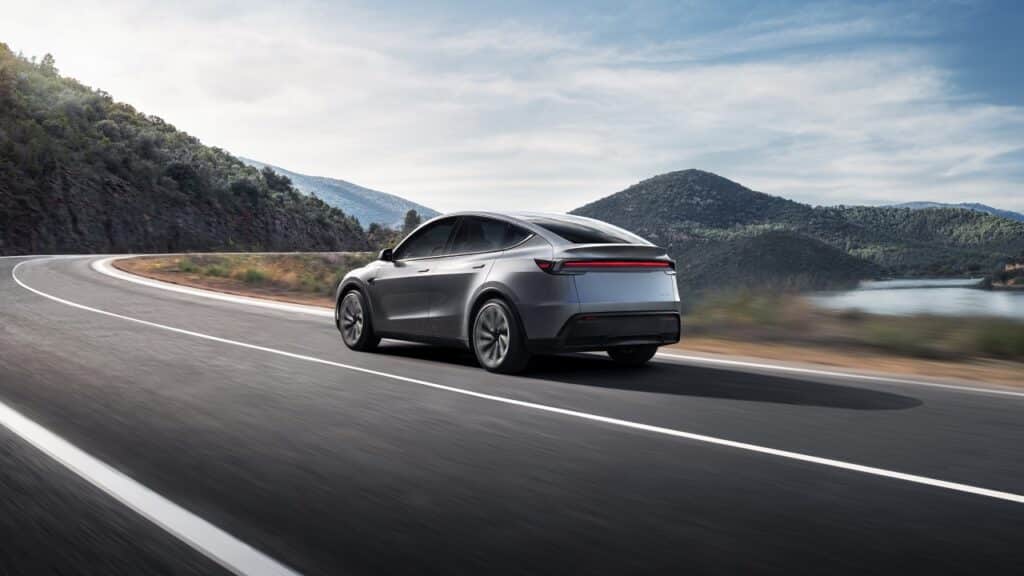 Nuova Tesla Model Y ora disponibile in Italia con prezzi da 44.990 €