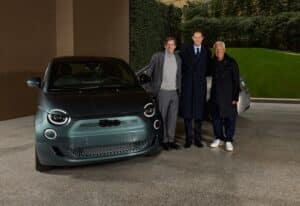 Fiat 500e Giorgio Armani Collector’s Edition: le prime due consegnate a Giorgio Armani