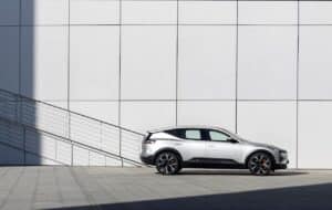Polestar: vengono introdotte le chiavi digitali in Apple Wallet