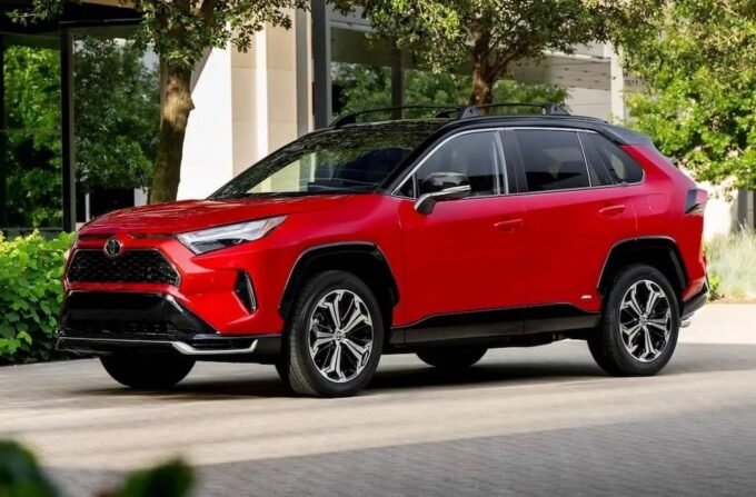 Toyota RAV4: l’arrivo della versione elettrica è sempre più probabile