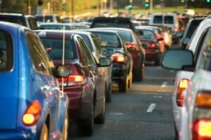 L’Italia è al decimo posto tra i paesi con gli automobilisti più educati secondo un sondaggio