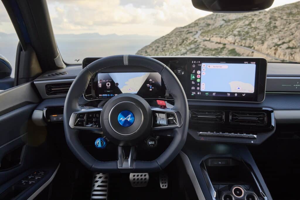 Alpine A290 2025: prezzo, foto, dimensioni, interni