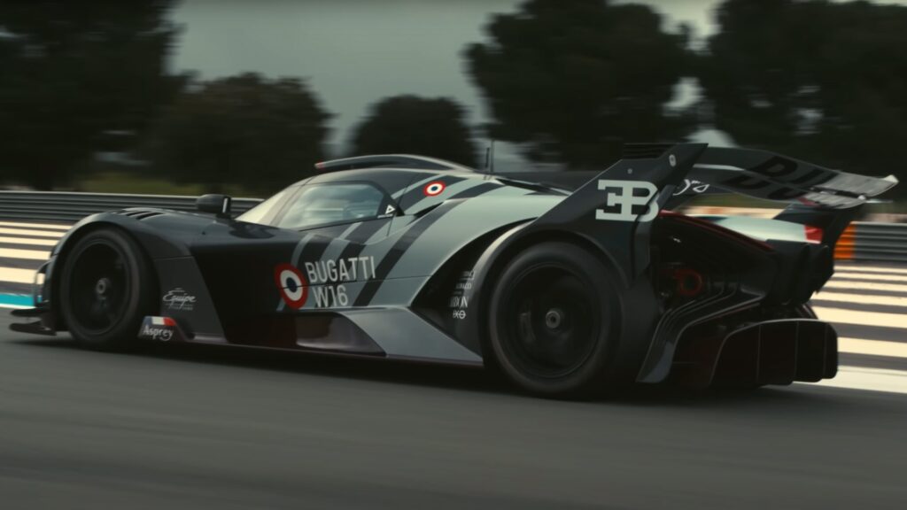 Bugatti Bolide: la hypercar da pista spinta al limite in VIDEO