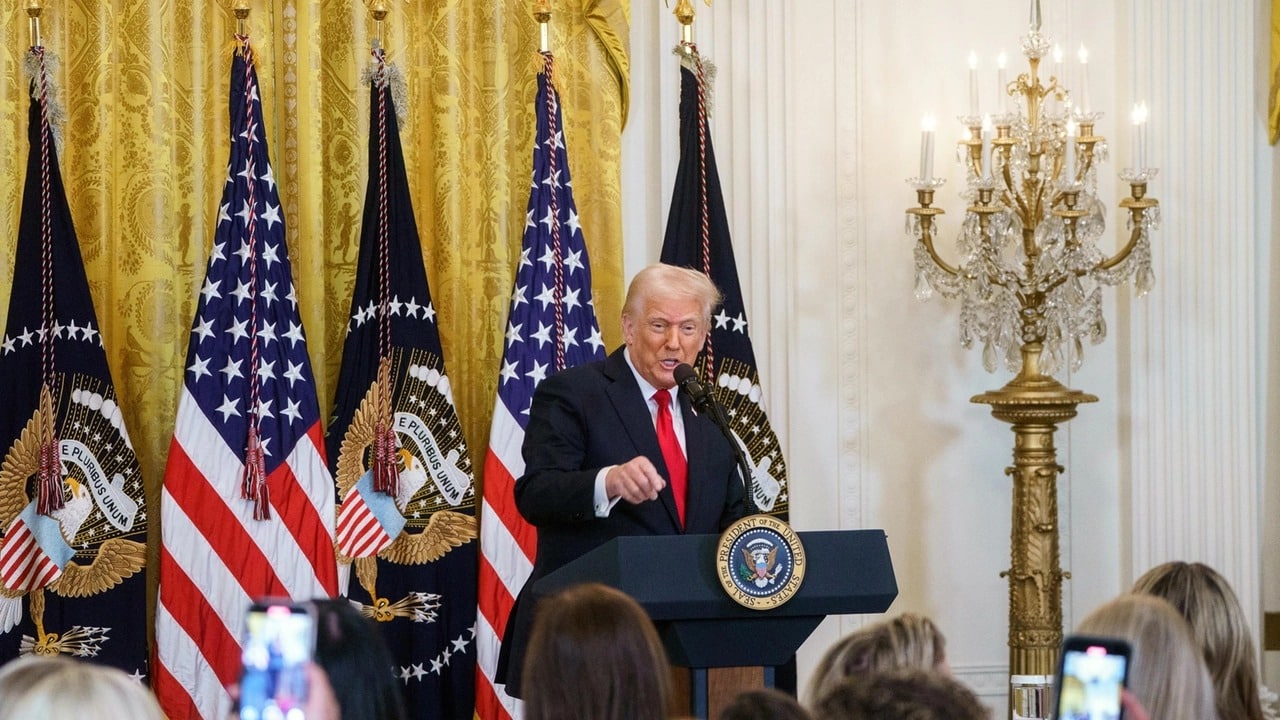 I dazi di Trump sulle auto affossano i titoli in Borsa dei produttori in Europa