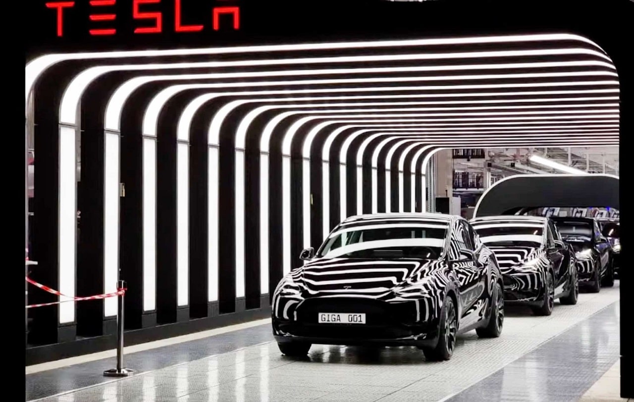 Tesla: ancora problemi nella Gigafactory di Berlino