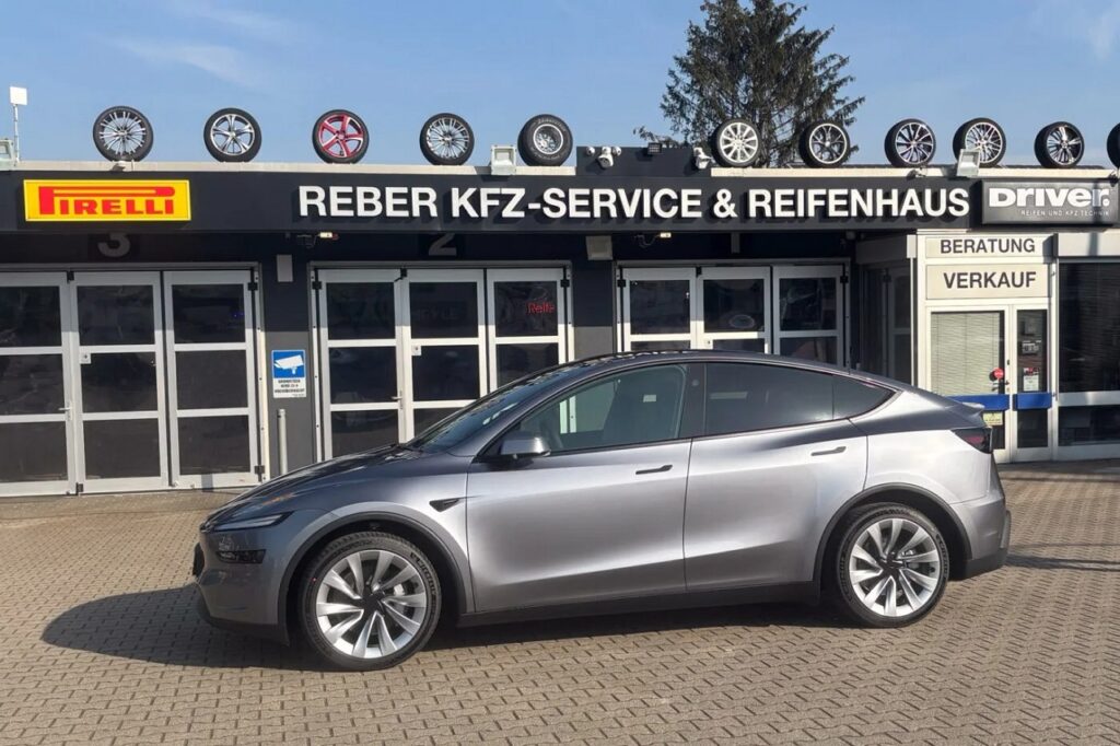 Tesla consegna la prima Model Y Juniper in Europa