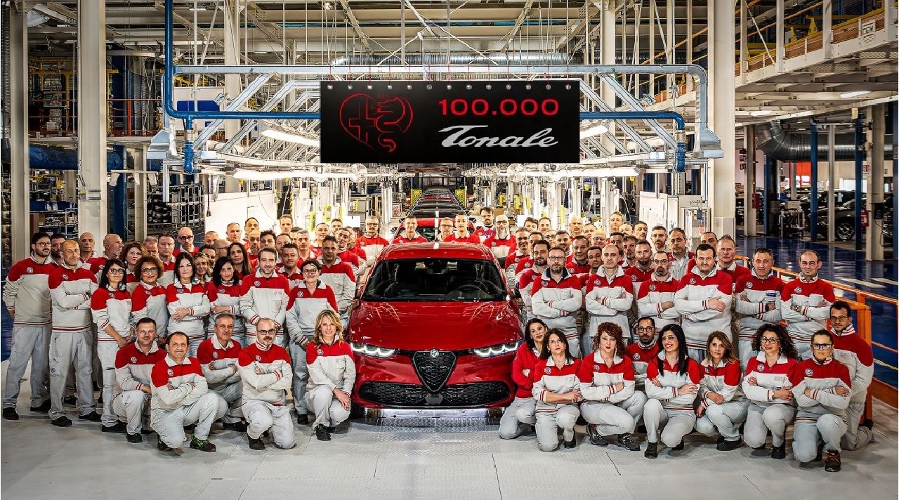 Alfa Romeo Tonale: a Pomigliano prodotte 100.000 unità del SUV