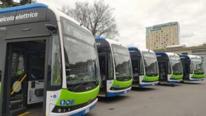 Autobus elettrici BYD a Brescia: 5 nuovi mezzi entrano nella flotta di Arriva Italia