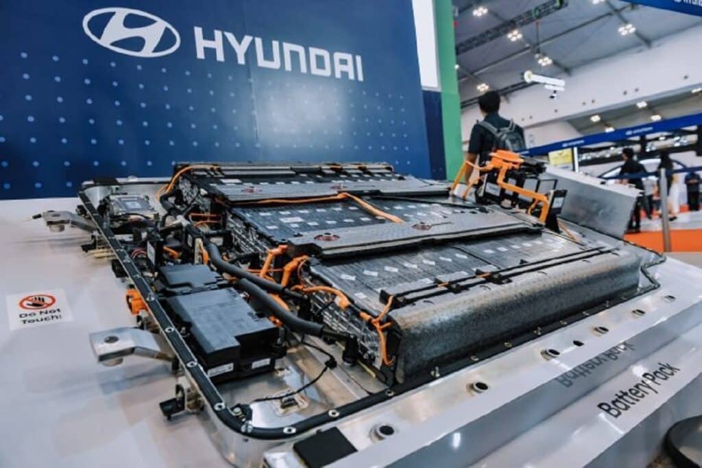 Hyundai avrebbe istituito una propria task force per sviluppare batterie per BEV