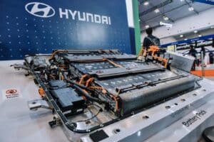 Hyundai avrebbe istituito una propria task force per sviluppare batterie per BEV