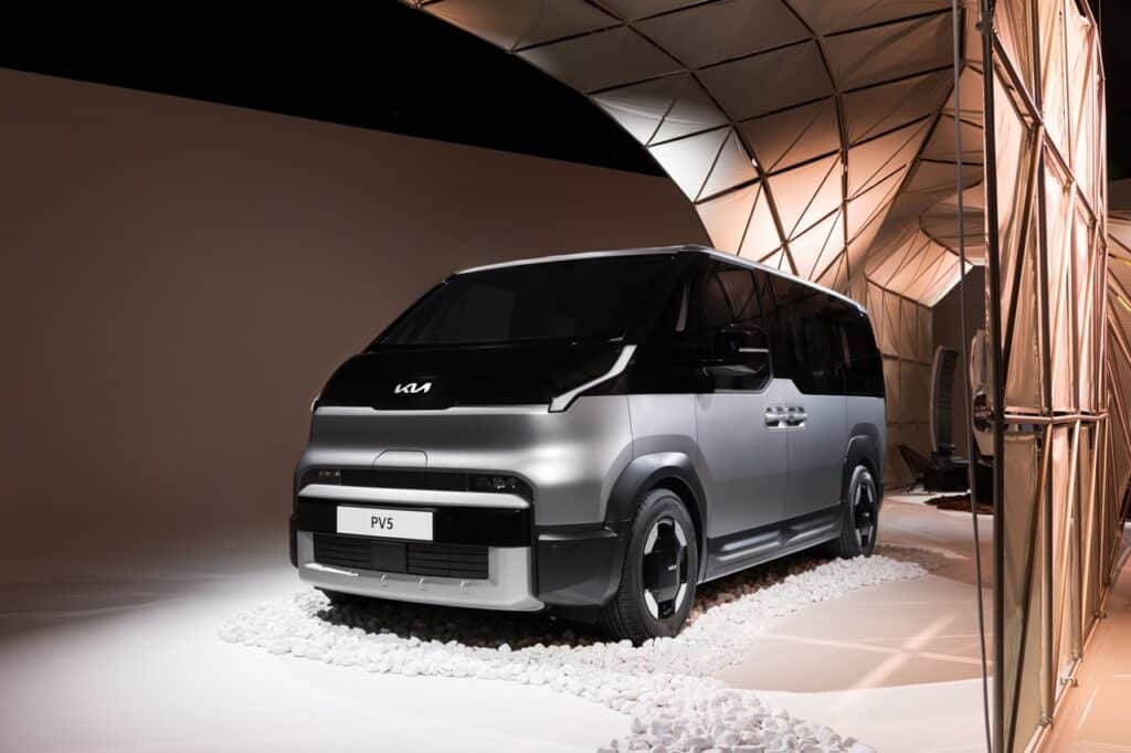Kia con ‘Transcend Journey’ illustra le caratteristiche di PV5, PV5 WKNDR e del Concept EV2