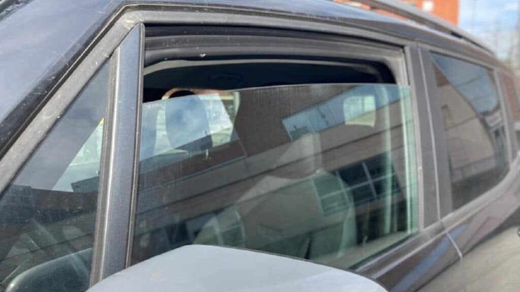 Vicenza: parcheggia l’auto lasciando il finestrino socchiuso, multato per istigazione al furto