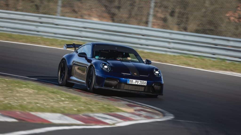 Porsche 911 GT3 batte il record di velocità sul Nürburgring Nordschleife