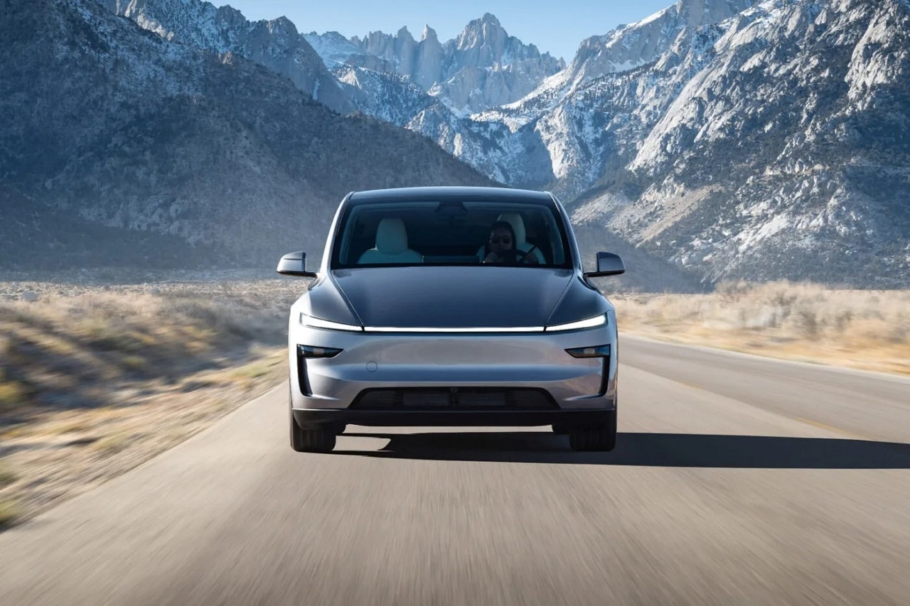 Tesla Model Y: posticipato il lancio della versione low cost