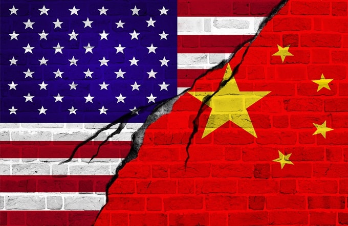 La Cina impone dazi al 34% agli Usa, Trump: “Pechino nel panico e non può permetterselo”