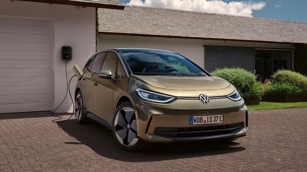 Volkswagen ID. 3 riceverà un restyling più profondo nel 2026