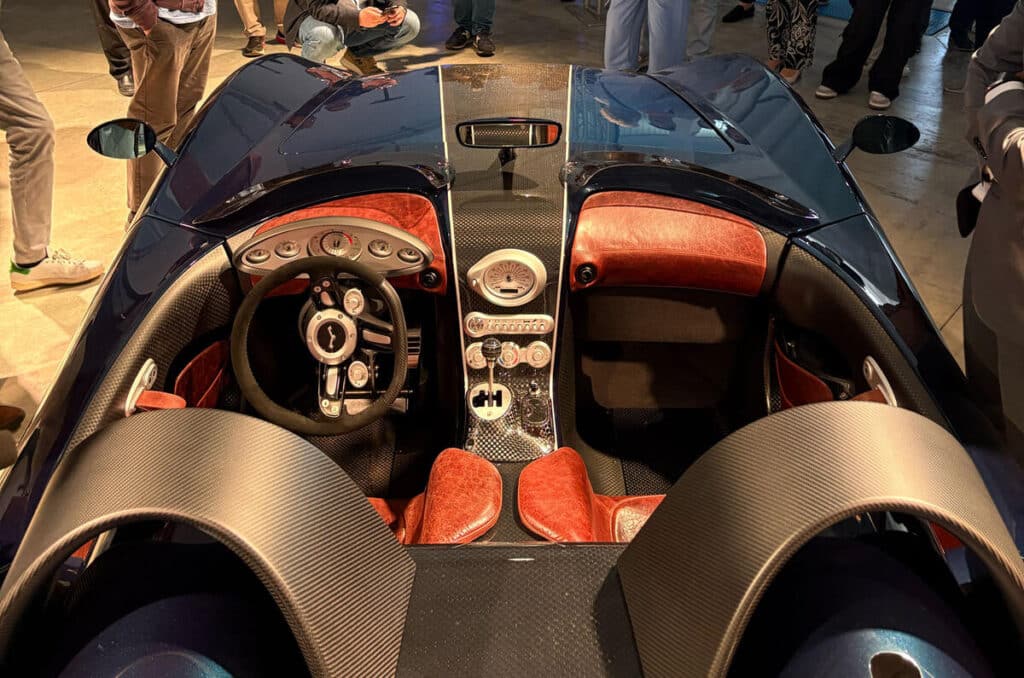 AM Rina: la nuova supercar italiana che omaggia gli anni '60...con un bel V8