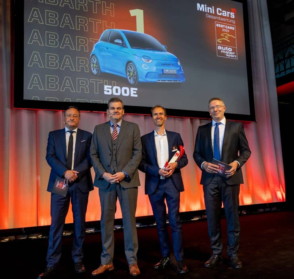Abarth 500e premiata ad Amburgo con il premio di “Miglior Mini Car”