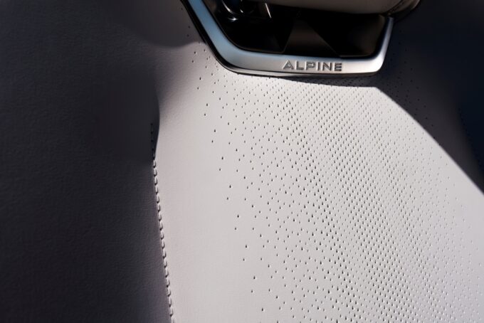 Alpine A390: nuove anticipazioni in vista del debutto del 27 maggio [TEASER]