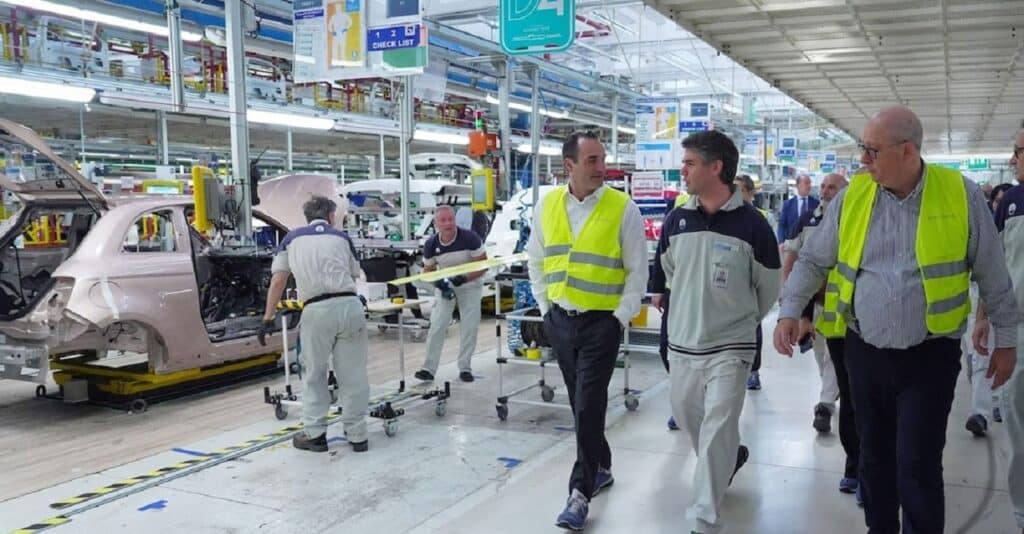 Stellantis: parte da Mirafiori il tour del nuovo CEO Filosa nelle fabbriche italiane
