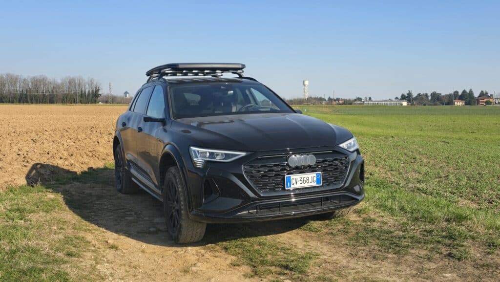 Audi Q8 e-tron edition Dakar 2025 | Com'è & Come Va