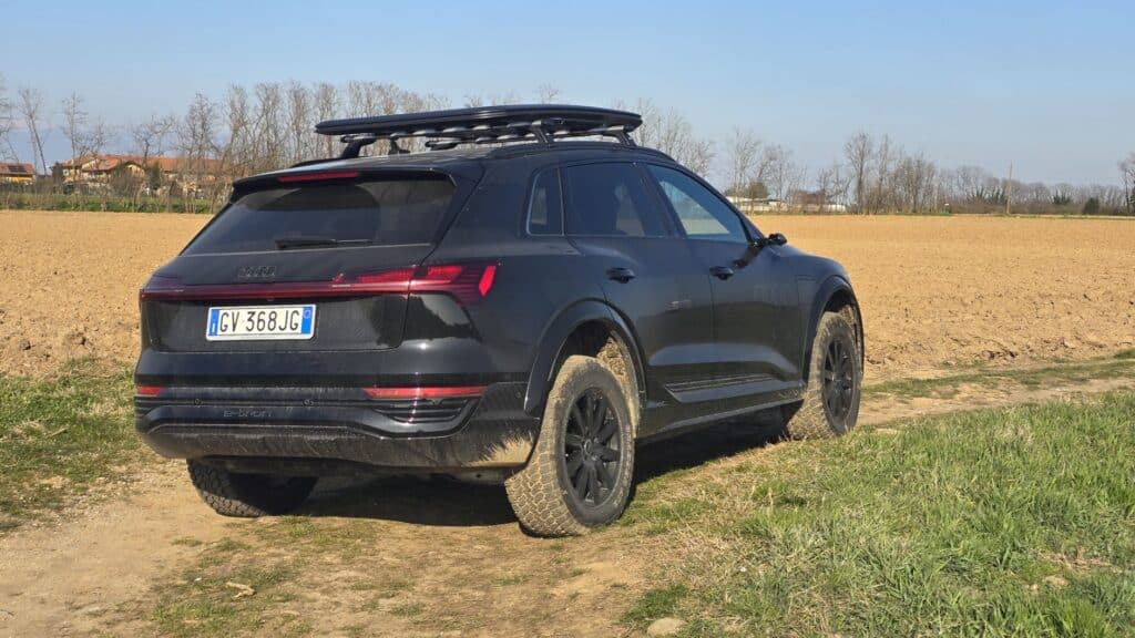 Audi Q8 e-tron edition Dakar 2025 | Com'è & Come Va