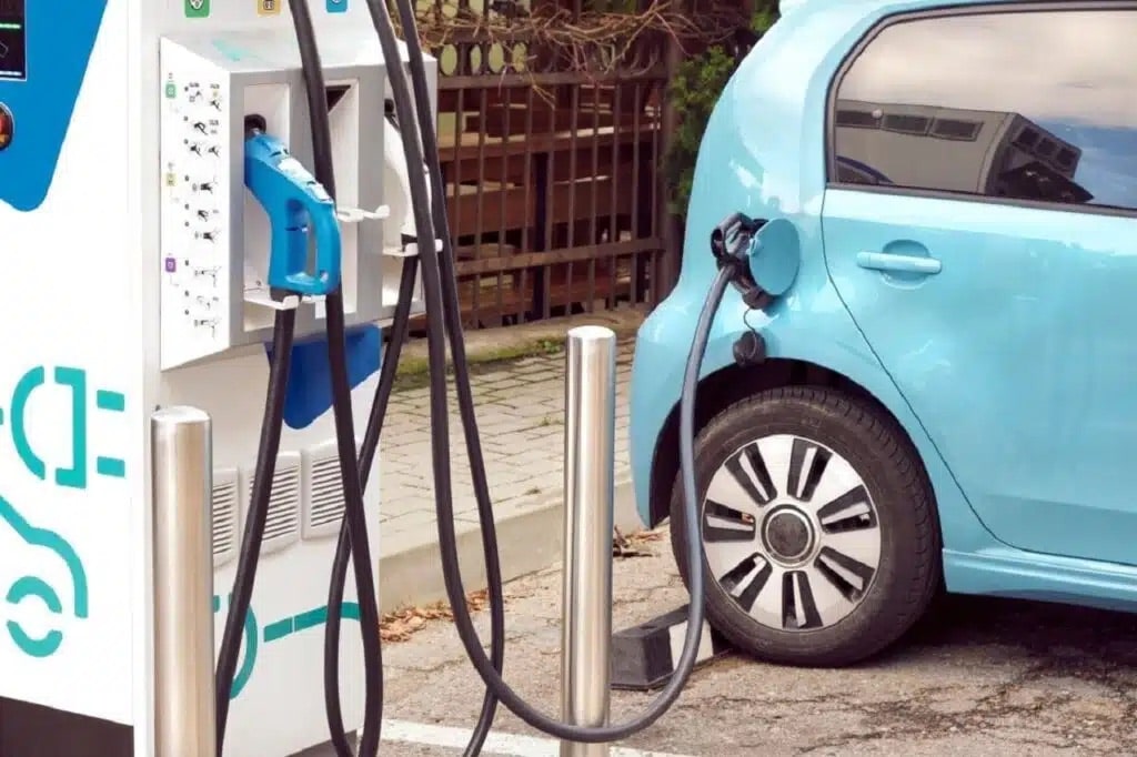 Auto elettriche: crescita importante, ma l’Italia è in coda in Europa