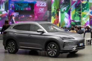 BYD si conferma partner di Credit Agricole Auto Bank con la Seal U DM-i protagonista